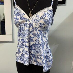 Laura Ashley Tank & Shorts Set- Sz Medium (34C)